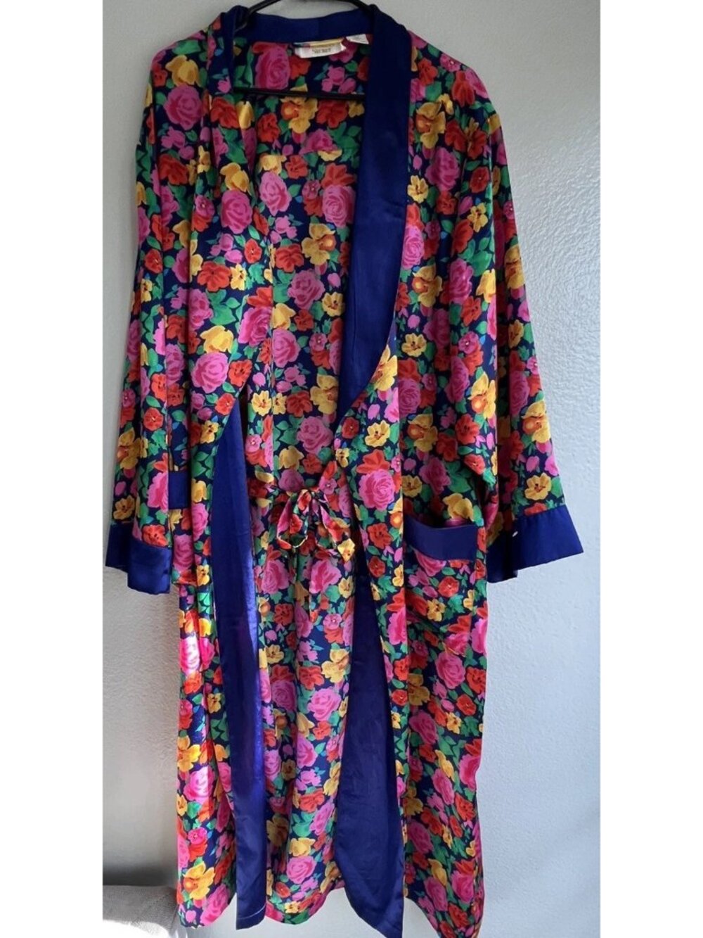 Vintage 90s Victorias Secret Multicolor Floral Satin Kimono Robe belt Sz L